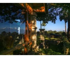 Luxury Hotel in Almora